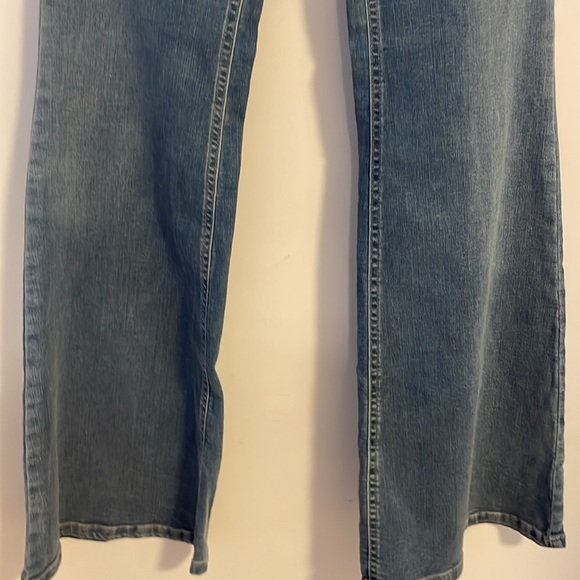 NWT Wild Fable Women’s High Rise Flare Jeans Size 2 - Picture 7 of 10